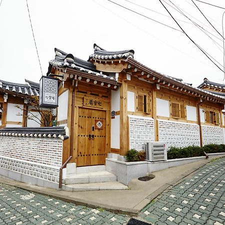 Hanok 24 Guesthouse Gyeongbokgung Seul Exterior foto